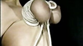 Harlow japonaise aux gros seins baise les seins d'une bite dure avec ses heurtoirs surdimensionnés avant porno maman japonaise de le chevaucher en cow-girl dans une vidéo de sexe torride Jav HD POV.